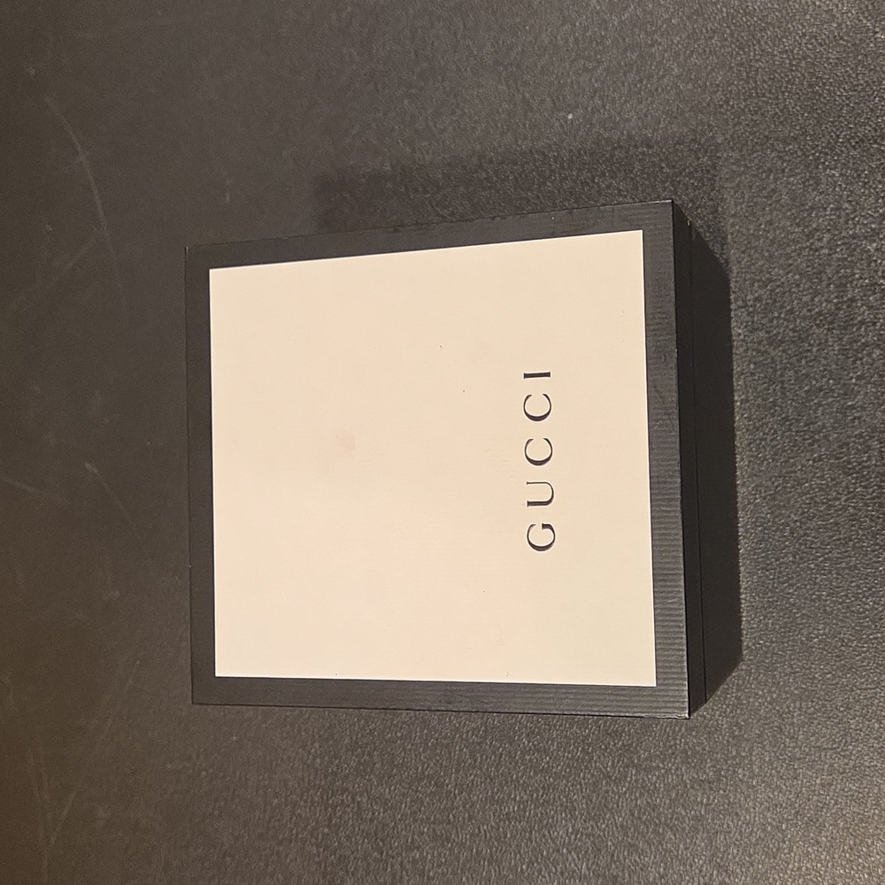 Gucci Black and Silver Watch - Picture 2 of 7